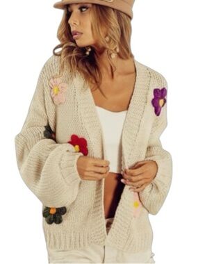 588:  BIBI NWT SWEATER CARDIGAN OATMEAL (C)